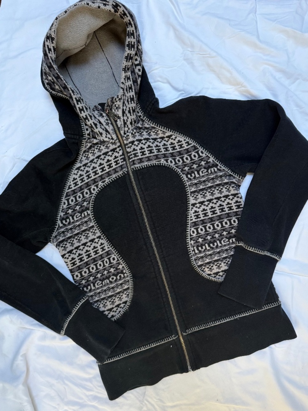 Lululemon special edition scuba fleece zip-up hoodie
